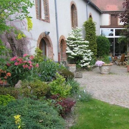 Le Corrigot Hotel Pierry Bagian luar foto