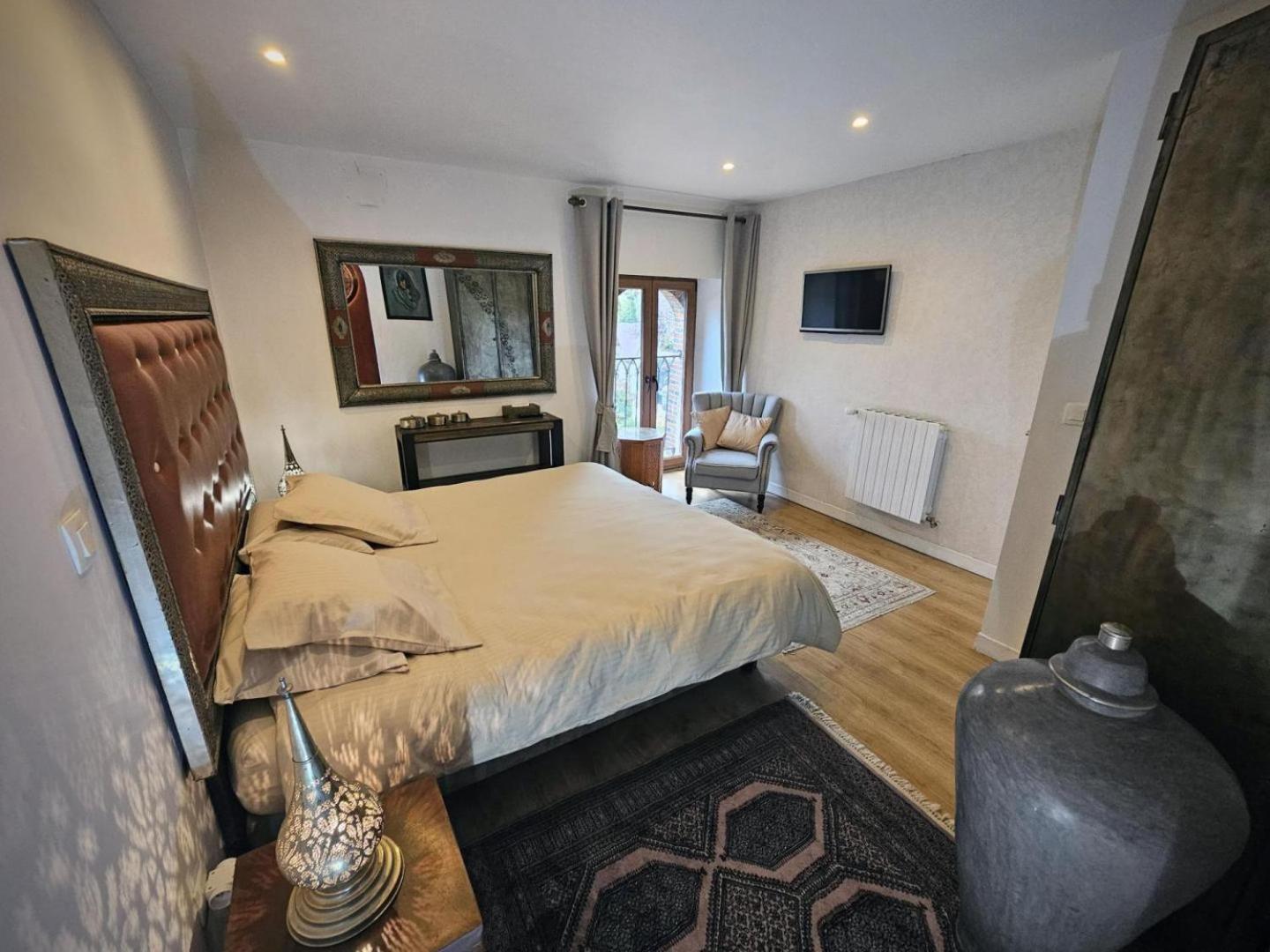 Le Corrigot Hotel Pierry Ruang foto