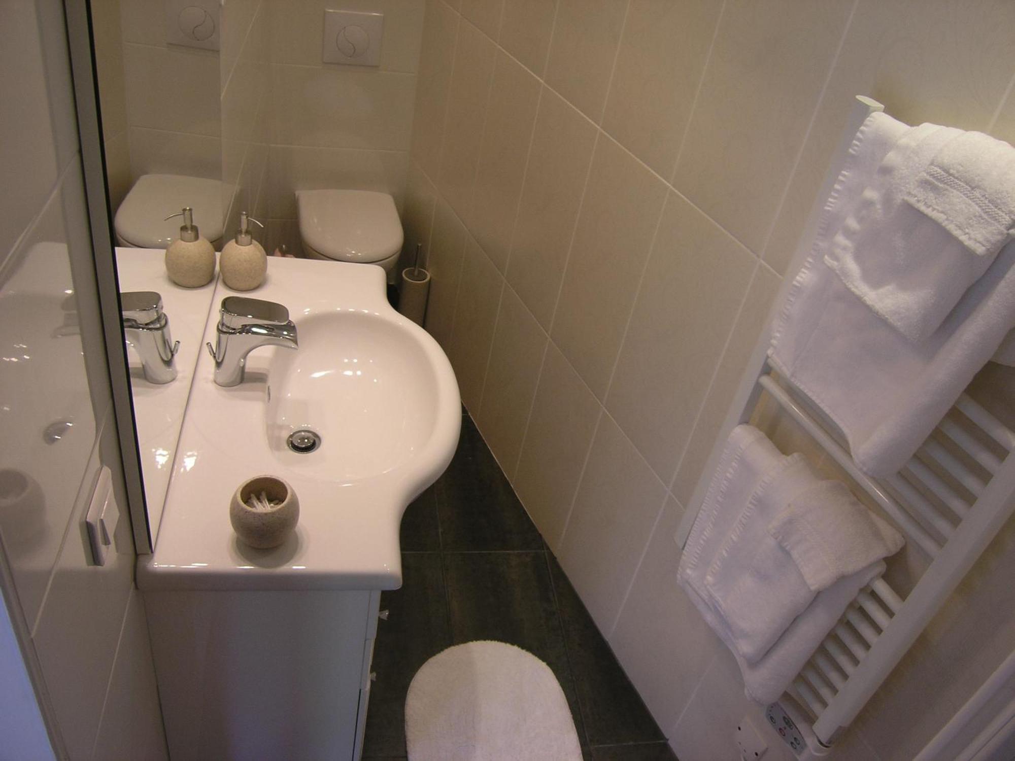 Le Corrigot Hotel Pierry Ruang foto